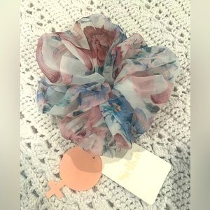 NWT Selkie Cotswolds Hair Scrunchy